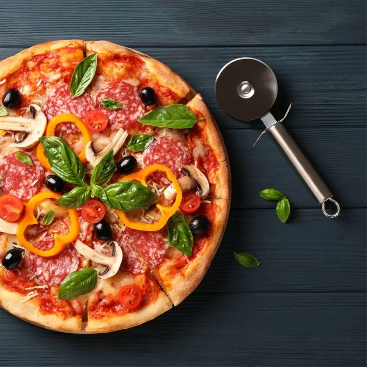pol_pl_Noz-do-pizzy-stalowy-okragly-20-5-cm-1559_7.jpg