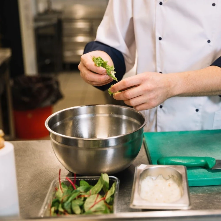 pol_pl_Miska-kuchenna-stalowa-13-cm-650-ml-82_6.jpg