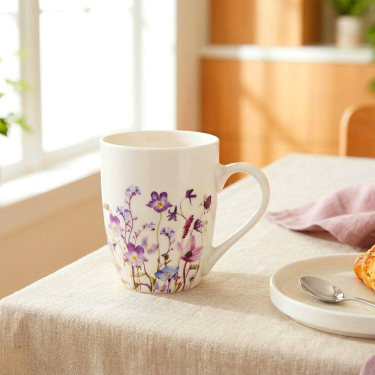 pol_pl_Kubek-porcelanowy-kwiaty-LOUKA-360-ml-18476_2.jpg