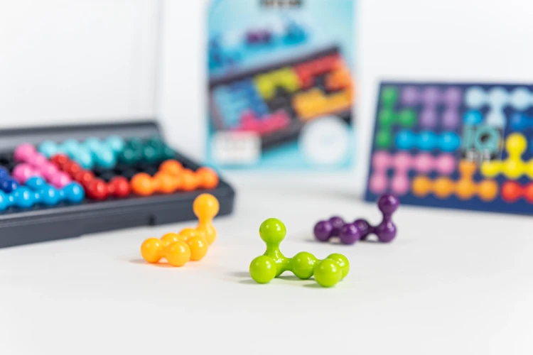 47032589a-smart-games-iq-fit.webp
