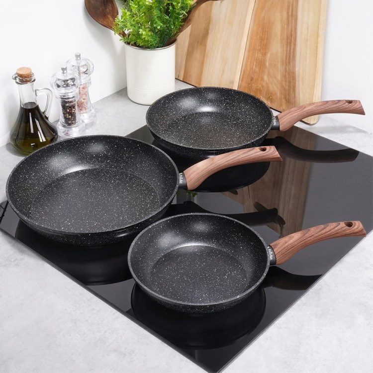 pol_pl_Zestaw-patelni-granitowy-BLACK-WOOD-3-szt-20-24-28-cm-14868_2.jpg