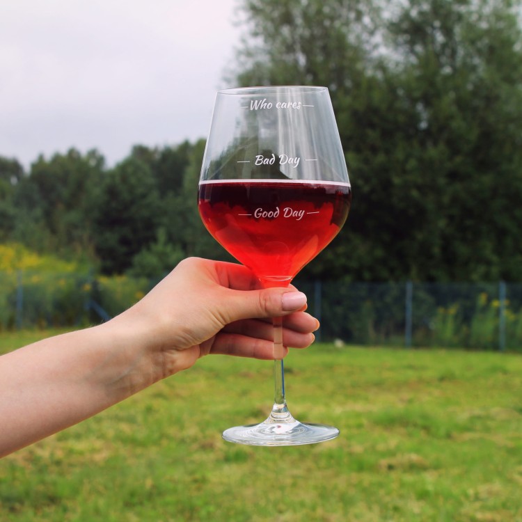 s5___who-cares-wine-glass-3972.JPG