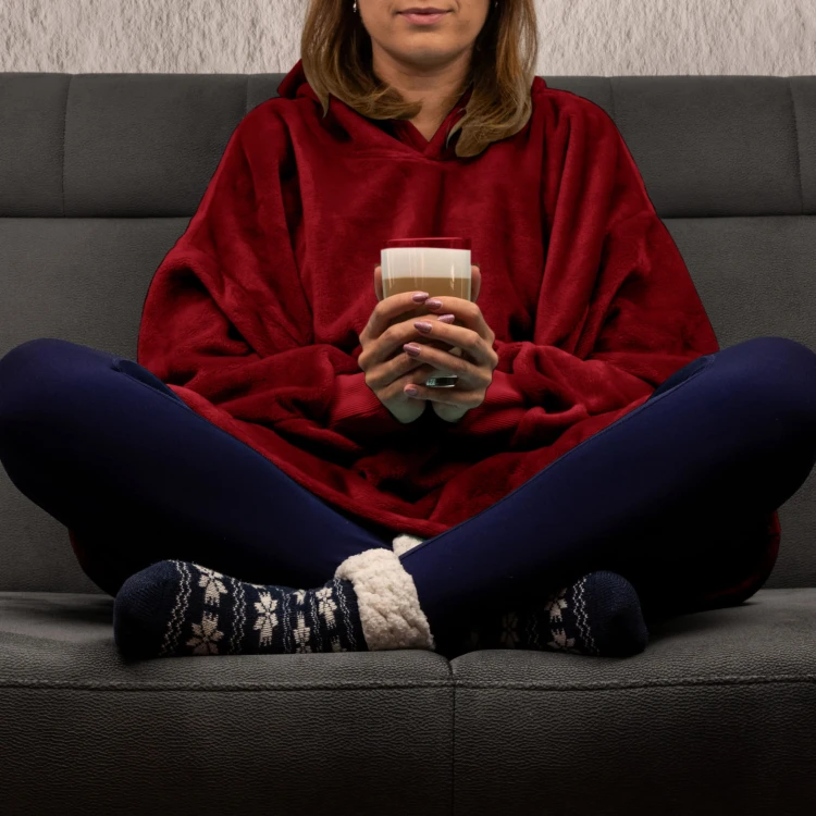 s5___bluzair-hooded-blanket-free-hands-burgundy.jpg