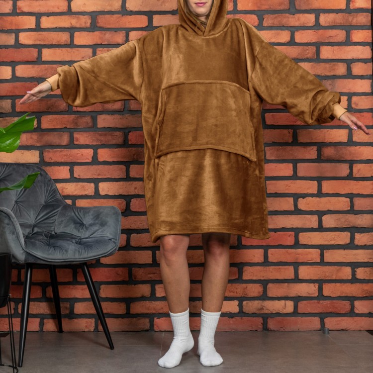s5___bluzair-hoodie-blanket-how-big-it-is-toffee.jpg