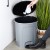 pol_pl_Kosz-na-smieci-z-pedalem-plastikowy-szary-30-l-16519_5.jpg